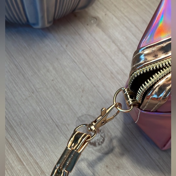 Fashion “PINK” Makeup/Cosmetics/Toiletry Bag - Picture 2 of 3